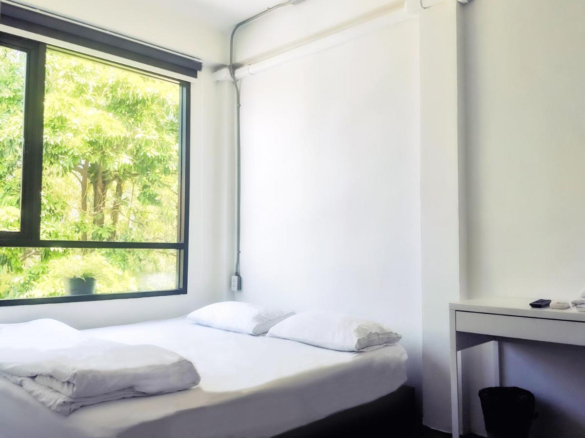 Holy Sheet Hostel بانكوك المظهر الخارجي الصورة