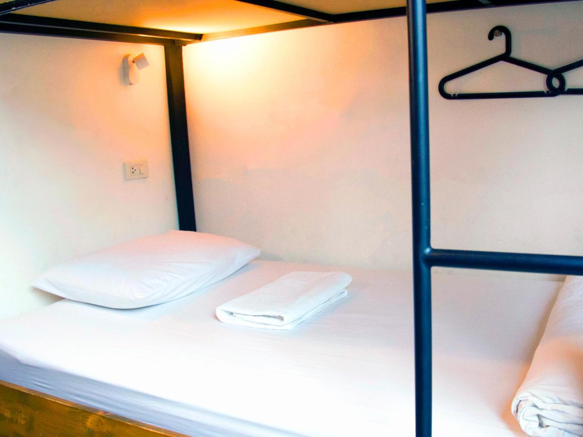 Holy Sheet Hostel بانكوك الغرفة الصورة